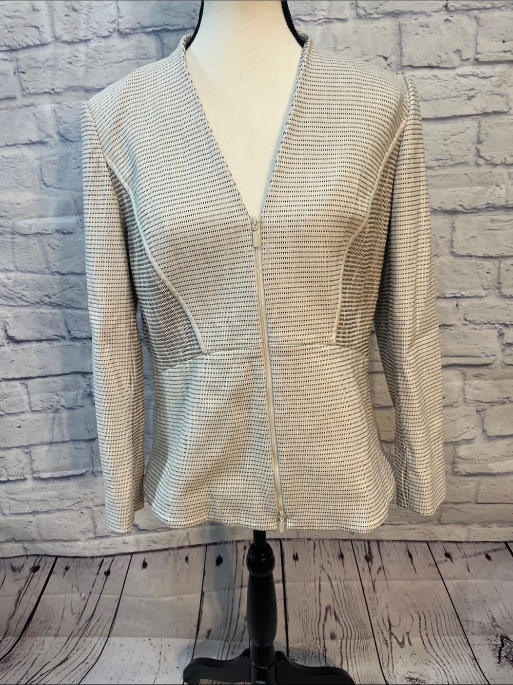 Lafayette 148 Blazer Zipper Textured Collarless V-neckline Subtle Peplum